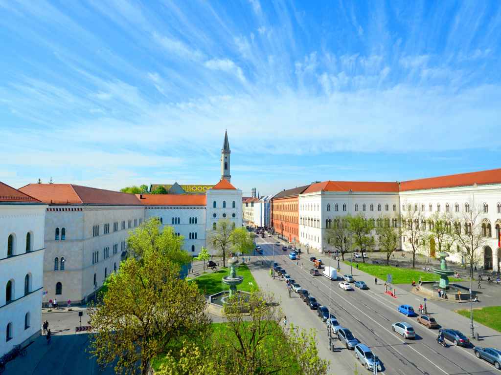 دانشگاه لودویگ ماکسیمیلیان مونیخ LMU (Ludwig-Maximilians-Universität München)