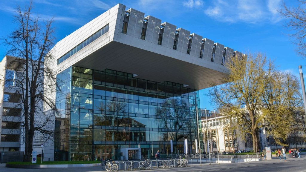 دانشگاه فنی آخن (RWTH Aachen)